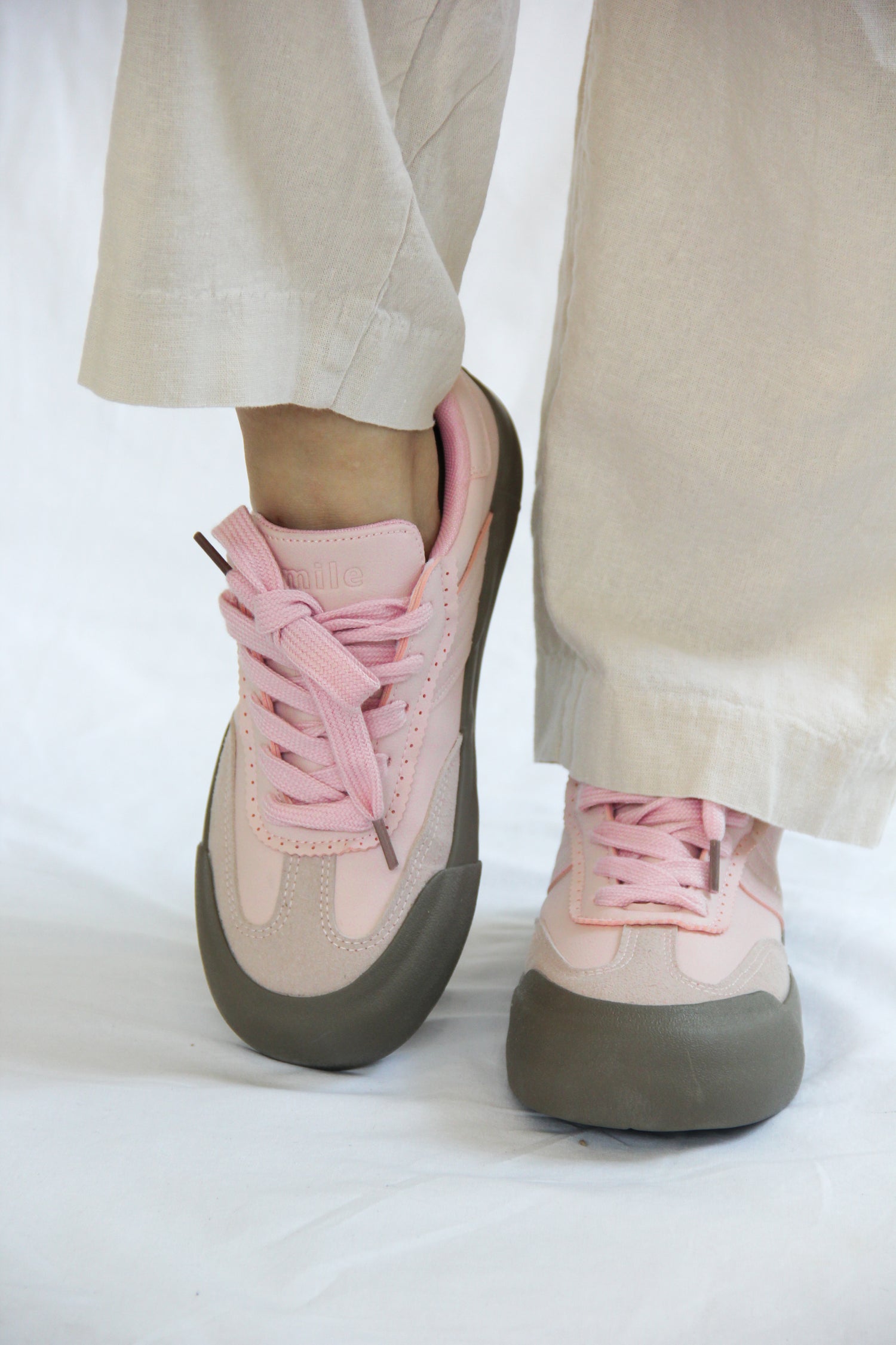 Jena Sneakers