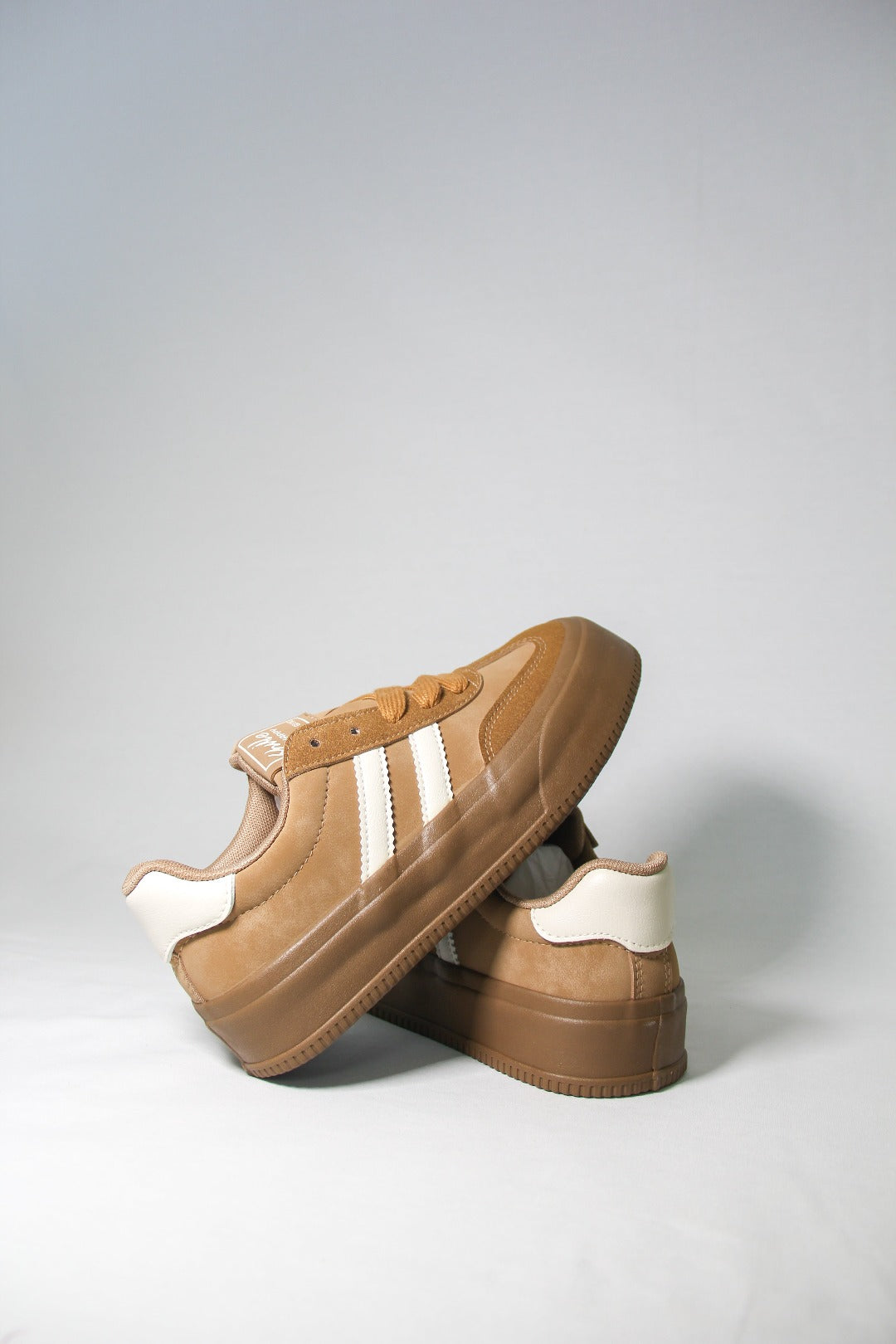 Essen Brown Platform Sneakers